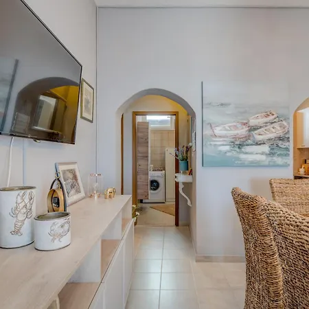Apartament Blue Paradise 2 *